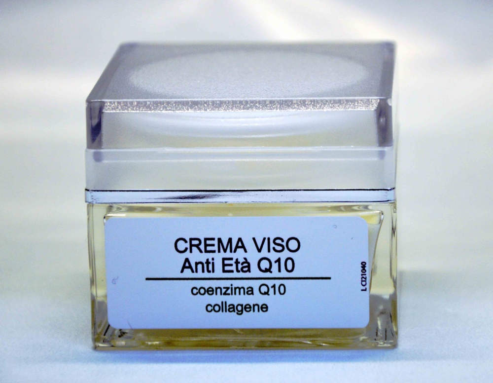 Crema viso rigenerante e illuminante con Vitamine ACE BIO, antiossidante e nutriente