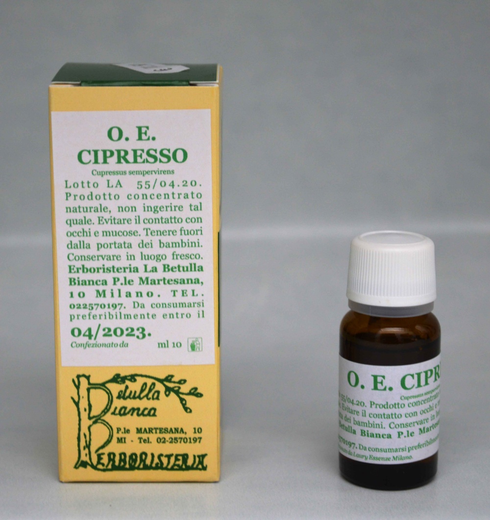 olio essenziale di cipresso